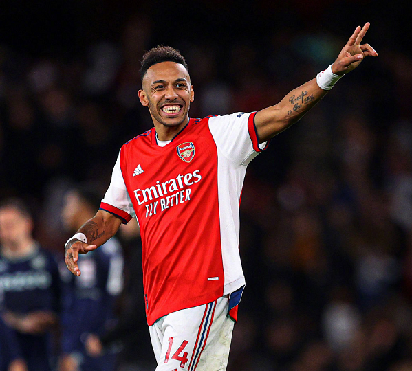 赛地聚焦：荷甲转会期热度飙升，阿森纳官宣签约，悬念犹存，球队文化再被提及的简单介绍-爱游戏官网