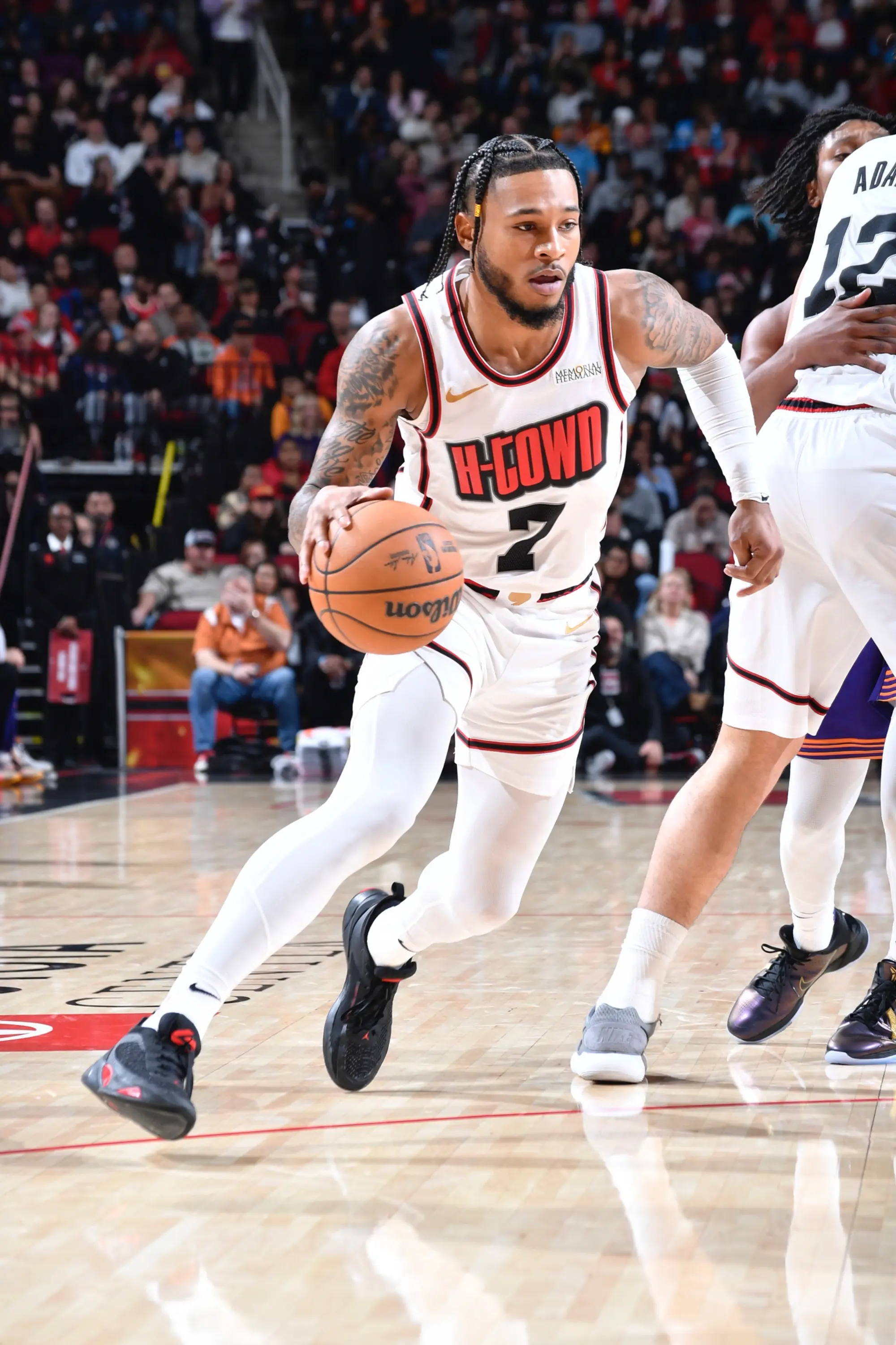 包含今晨俄克拉荷马雷霆备战英超，回应争议细节曝光，质疑声仍在，更衣室氛围转暖的词条-爱游戏官网